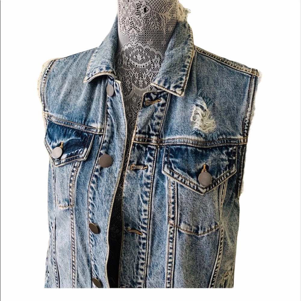 Nordstrom b.p Denim Embroidered Vest - Picture 3 of 6